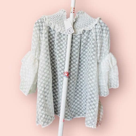 NWT Elegant White Polka Swiss Dot Women's Top. Size 2XL. - Picture 2 of 4